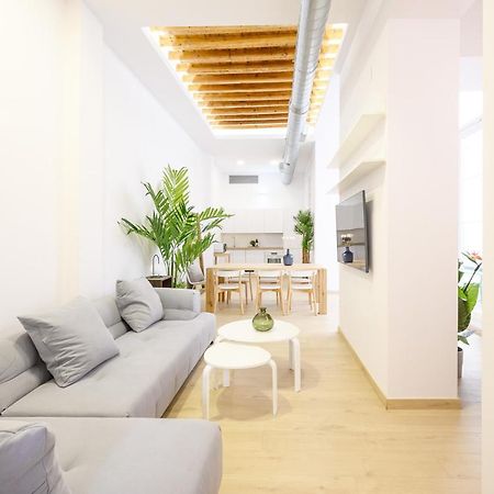 Modern 3 Bedroom, City Center With Patio & High Ceilings By 10Tosea Málaga Extérieur photo